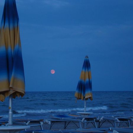 Il Casale Aparthotel Martinsicuro Bagian luar foto