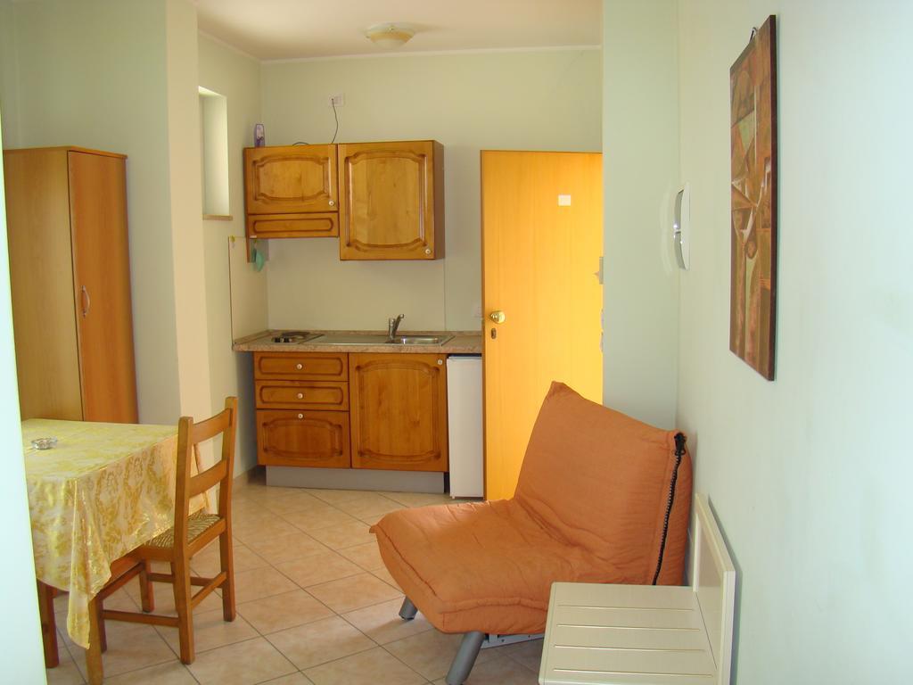 Il Casale Aparthotel Martinsicuro Ruang foto