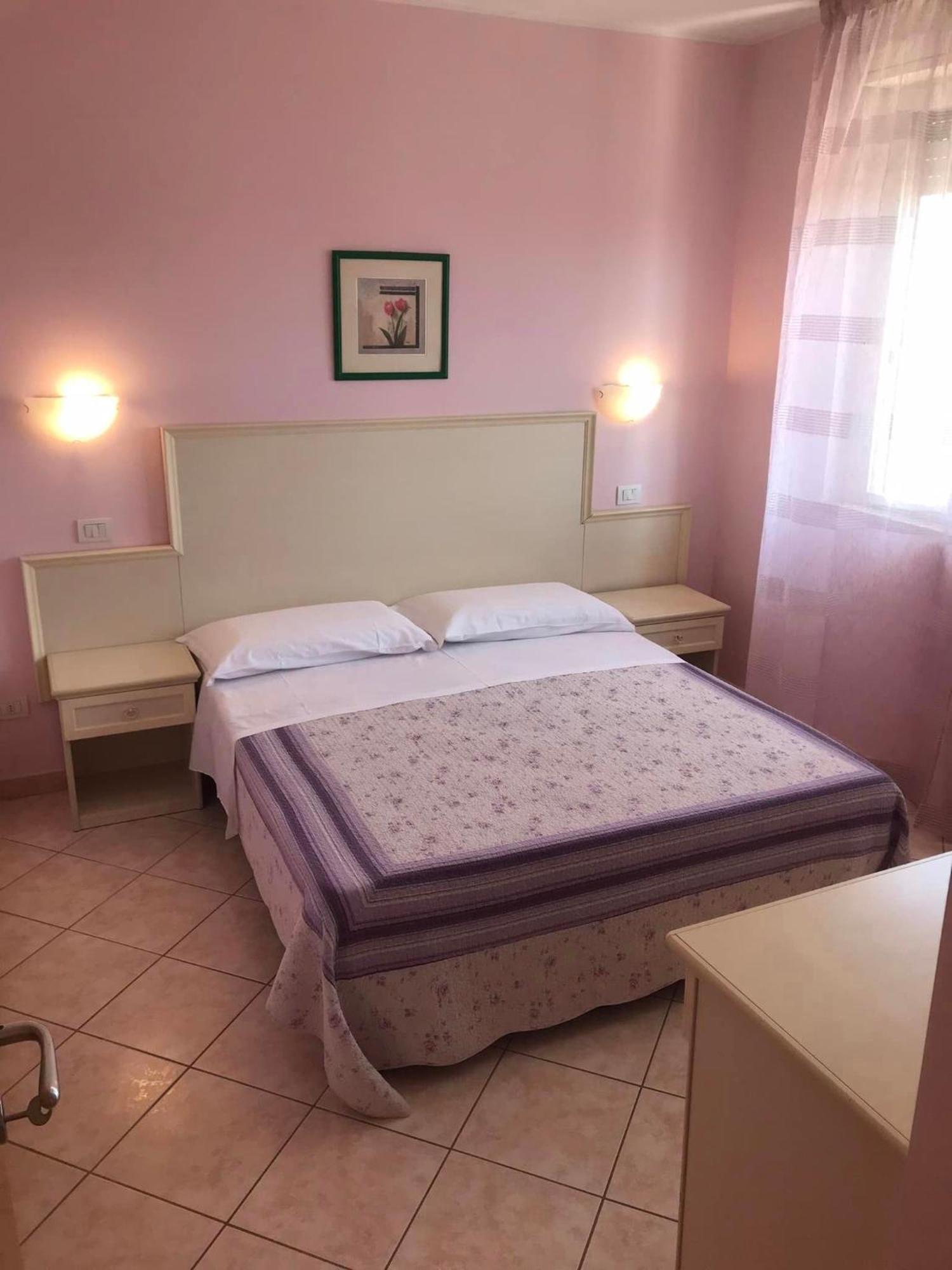 Il Casale Aparthotel Martinsicuro Bagian luar foto